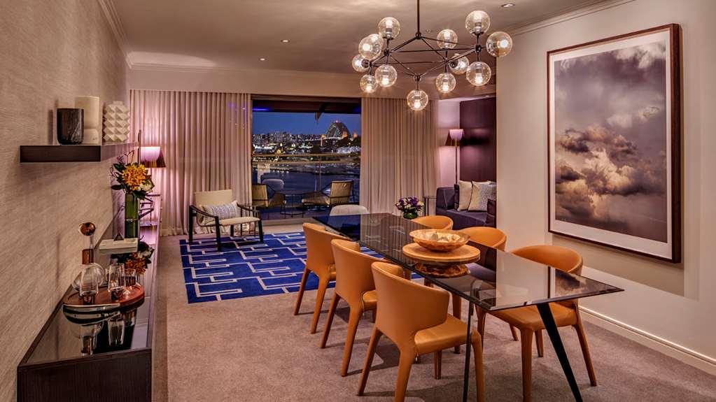 The Star Grand Hotel And Residences Sydney Zimmer foto A dining room