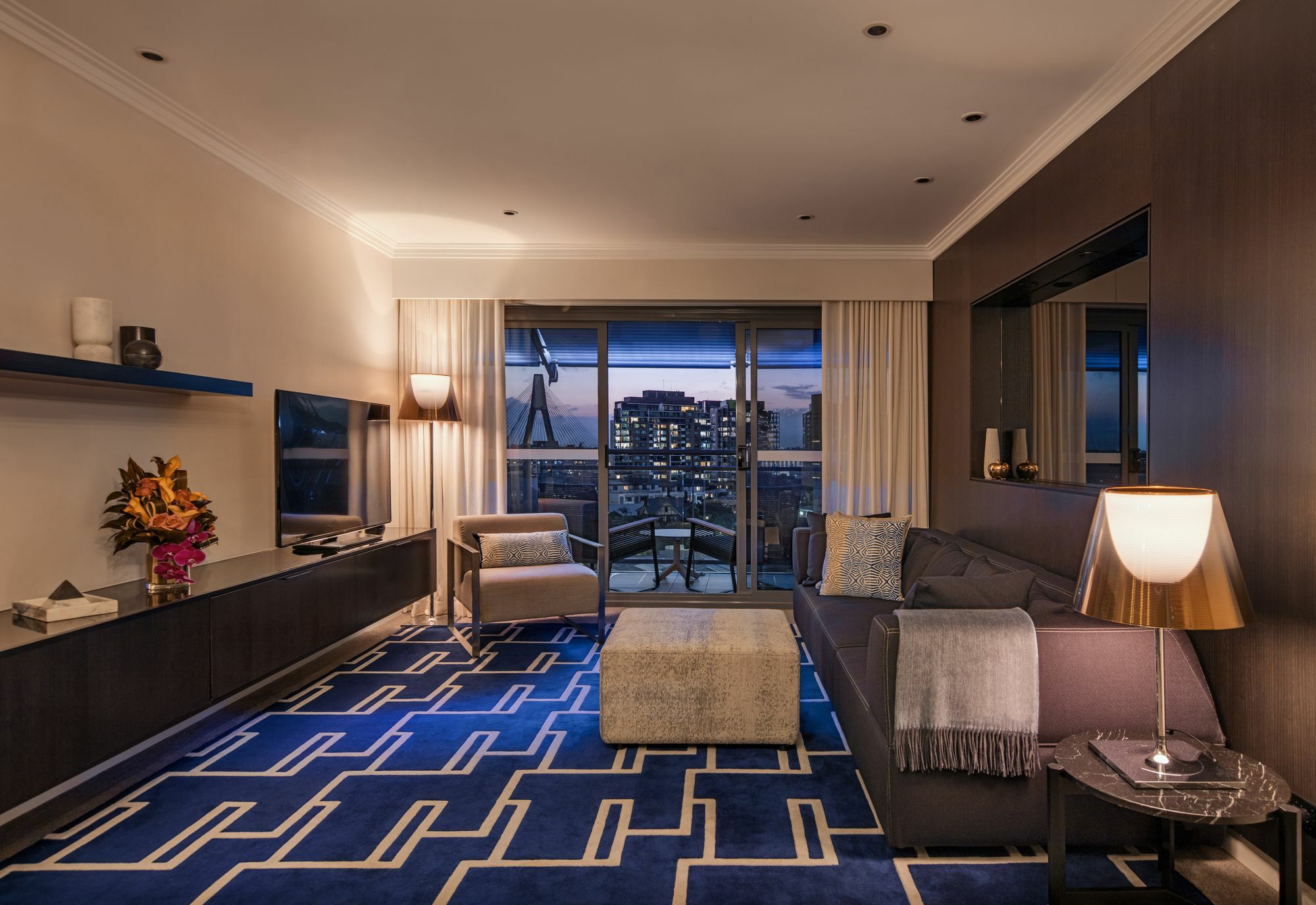 The Star Grand Hotel And Residences Sydney Exterior foto A living room at the Ritz-Carlton, Singapore